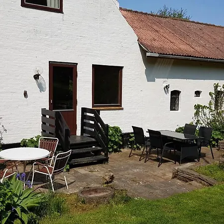 Saenehus Husmandssted Holiday home *
